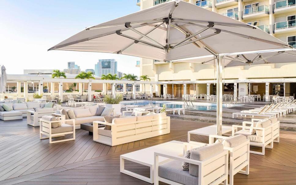 Ala Moana Hotel _ Ocean View With Balcony Honolulu Exteriör bild